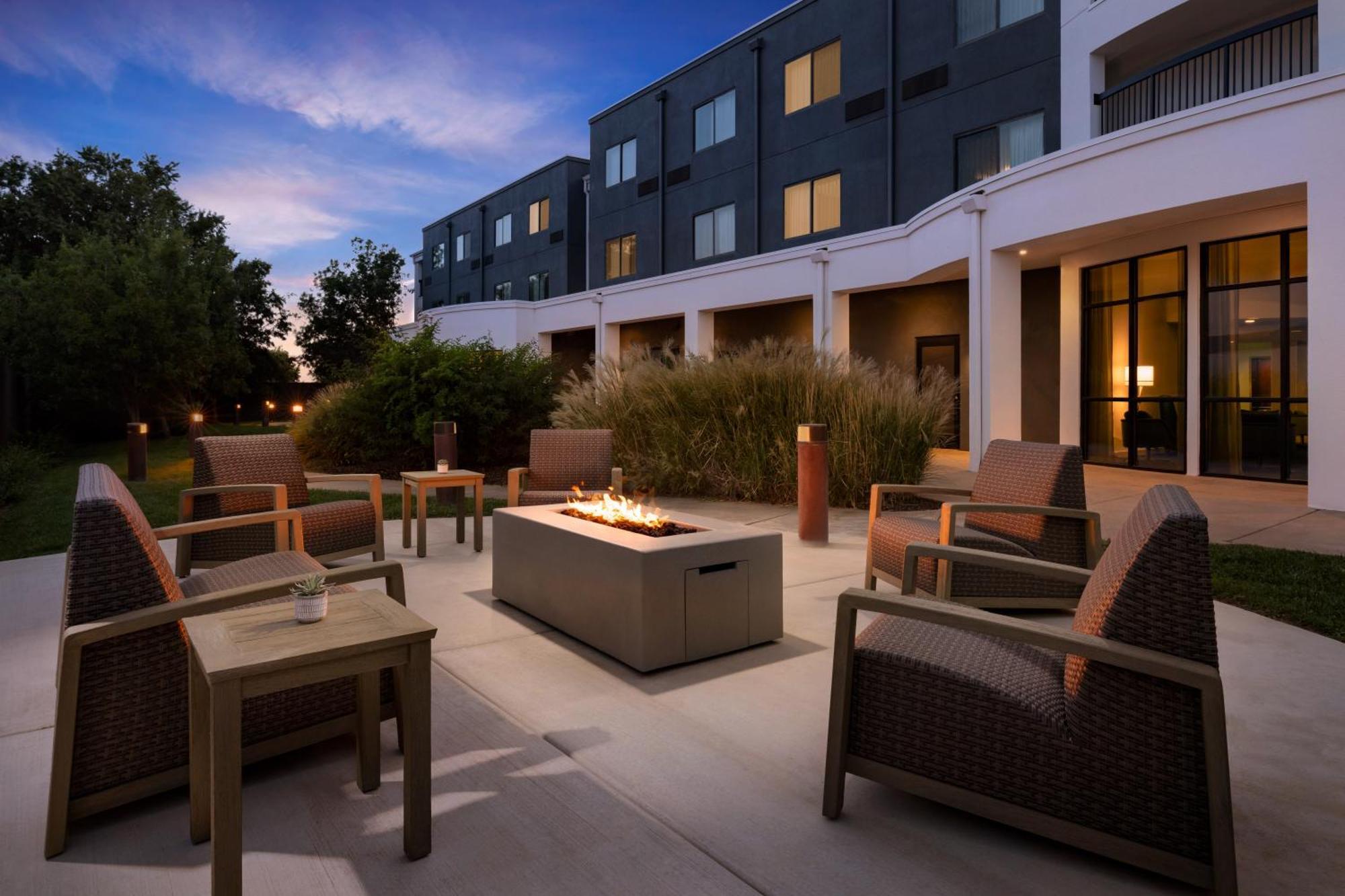 Courtyard By Marriott Amarillo West/Medical Center Hotel Екстериор снимка